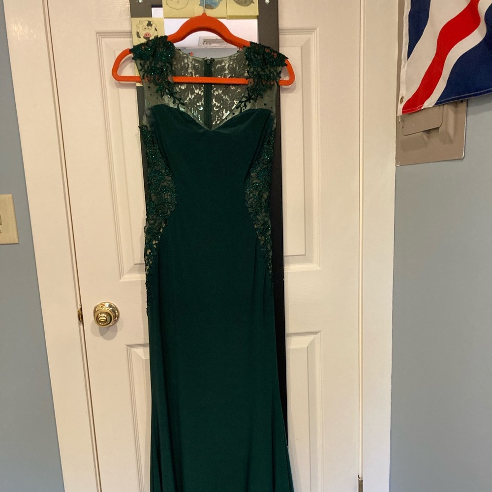 Emerald green prom dress